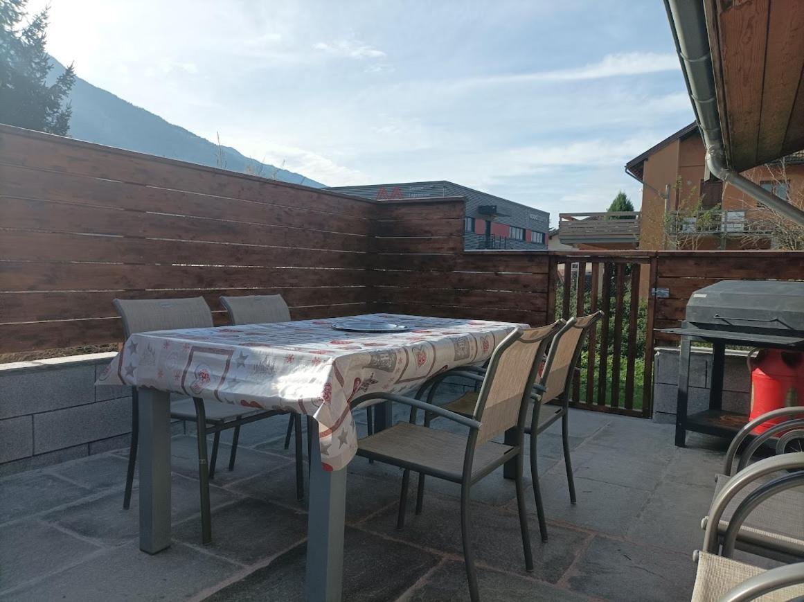 Joli Appart Terrasse Et Jardinet Albertville Ngoại thất bức ảnh